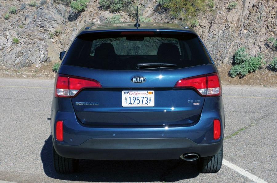  Kia Sorento 2014 года  (фото 15 из 88)